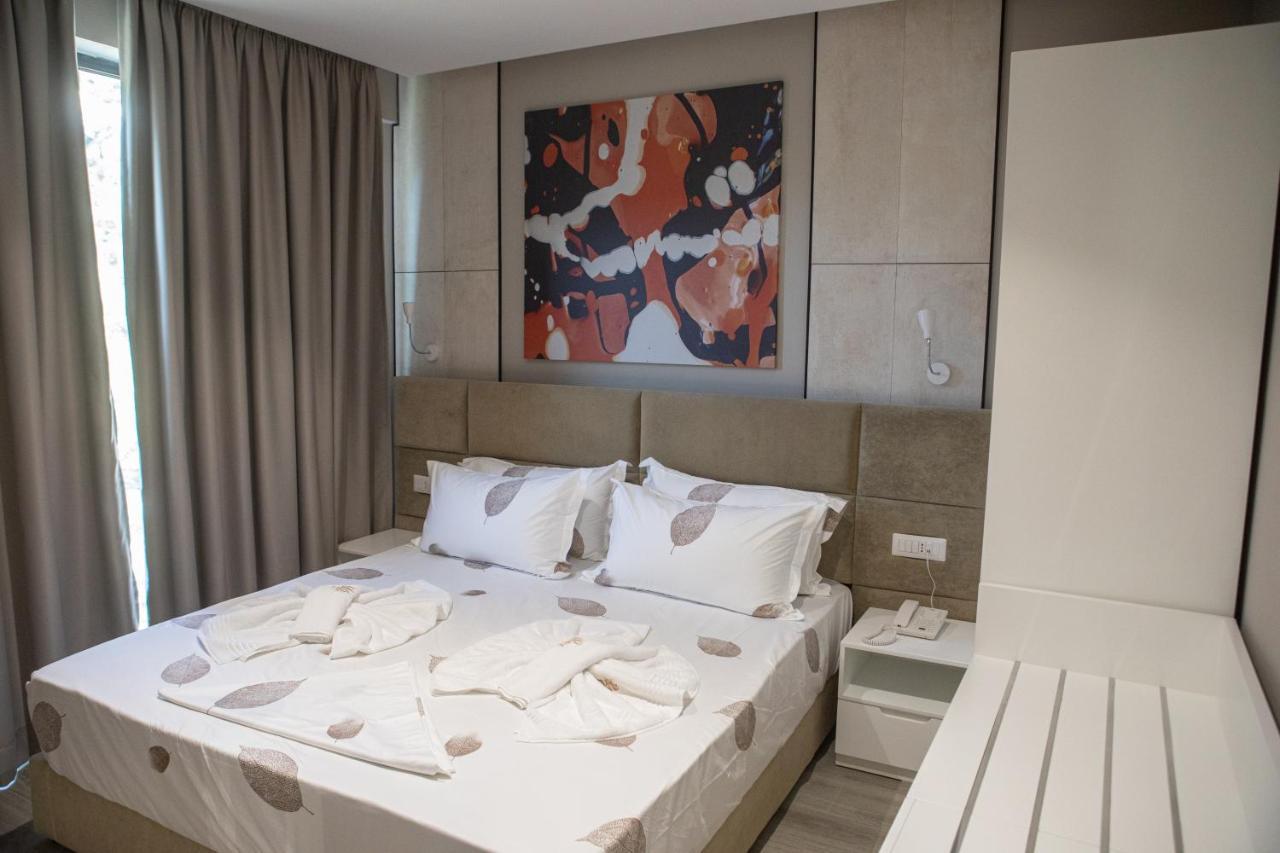 Hotel Qeparo Luaran gambar