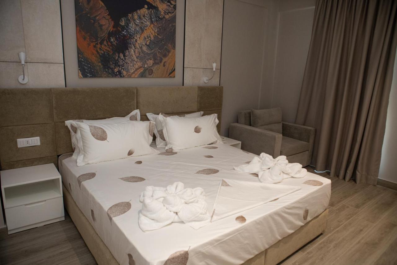 Hotel Qeparo Luaran gambar