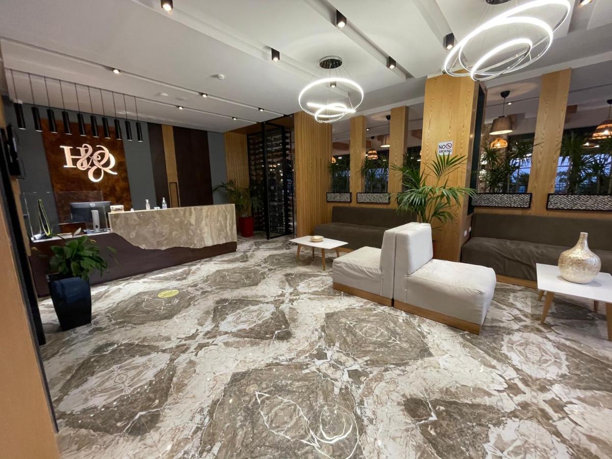 Hotel Qeparo Luaran gambar